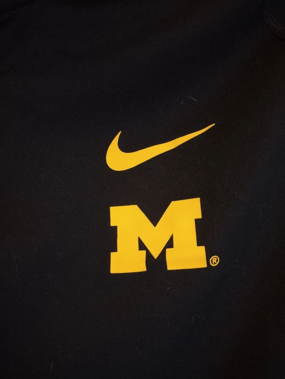 Nike University Of Michigan Quarter-Zip Pullover XL